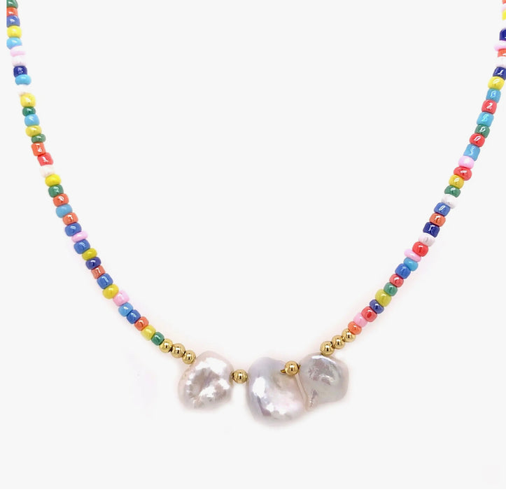 Beaded Short Necklace With Pearls